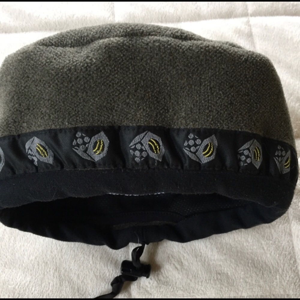 mountain hardwear hat